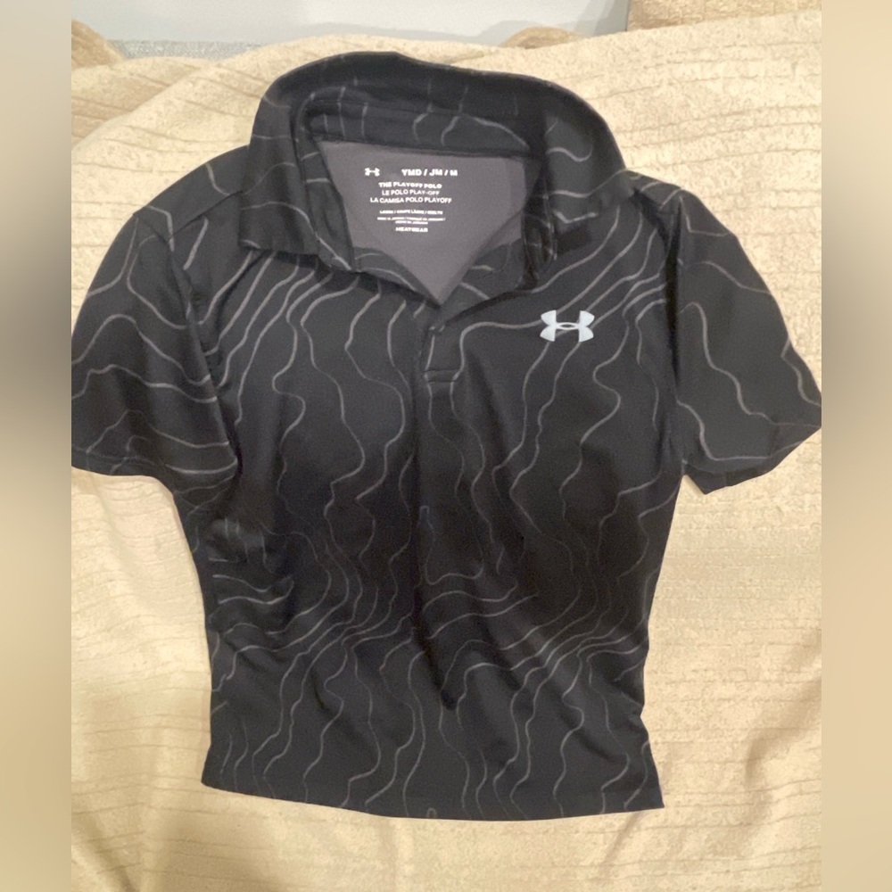 Boys M Under Armour Black Logo Dry-fit Golf Shirt